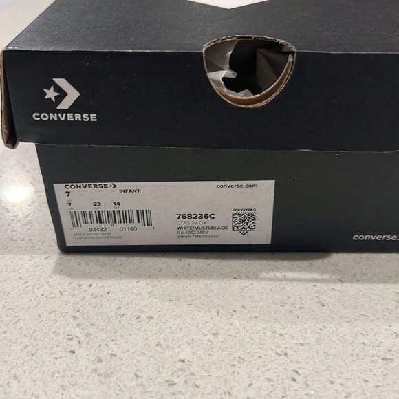 NWT Shark 🦈 Print Converse - Picture 6 of 6